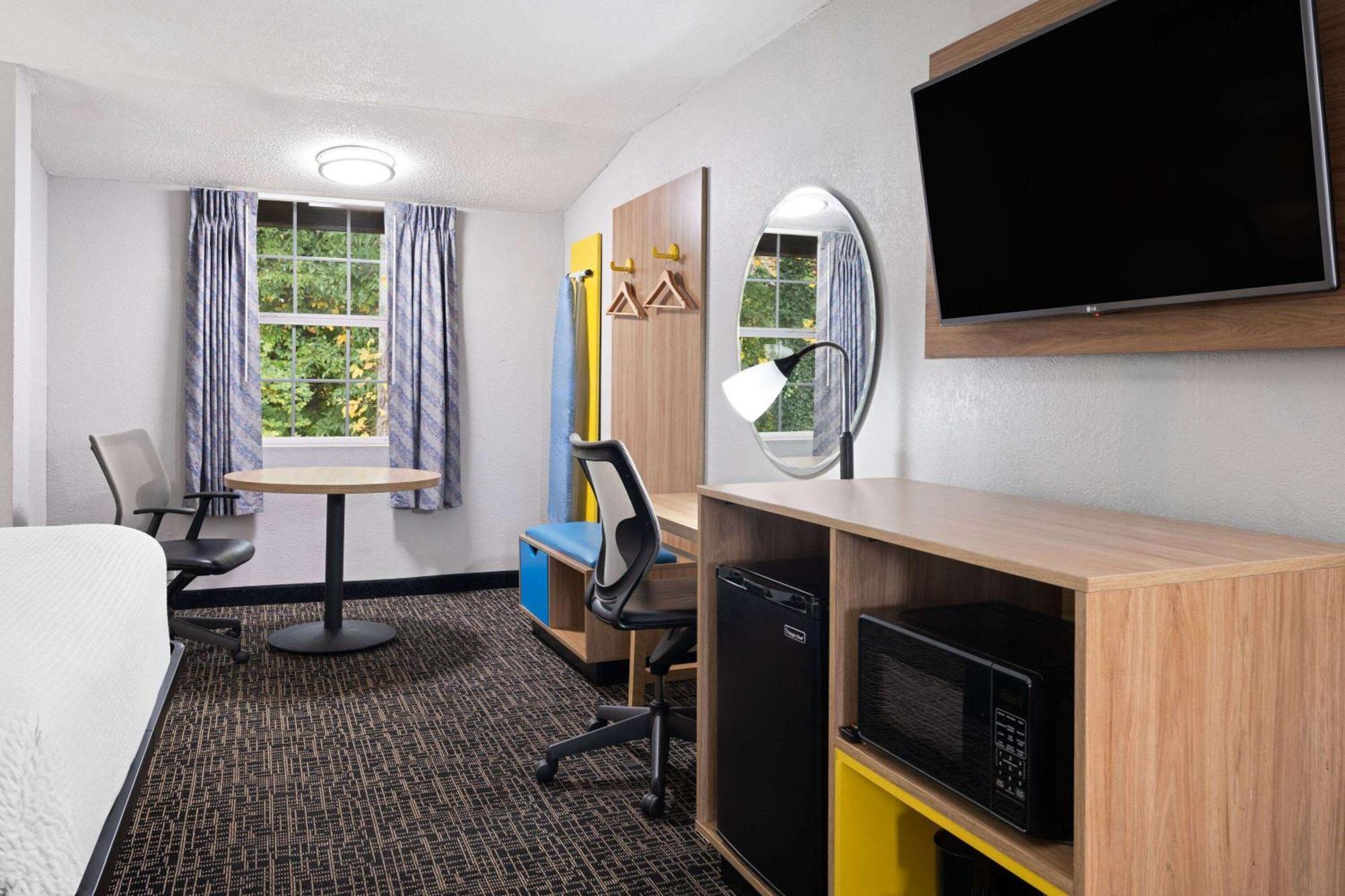 Days Inn By Wyndham Salisbury, Nc Exterior photo